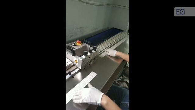 Сепаратор для печатных плат RHHT-700 смотреть онлайн