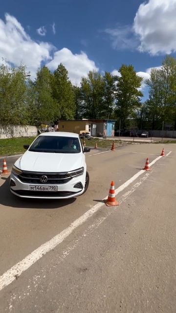 Параллельная парковка. Автошкола. Учимся за три урока. смотреть онлайн