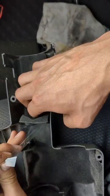 Проклейка подрулевого пластика Нивы #auto #vlog #custom #car #repai