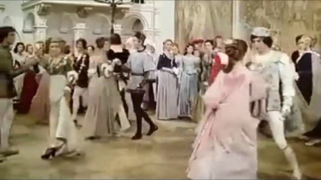 Золушка на балу. Фильм "Три орешка для Золушки". смотреть онлайн