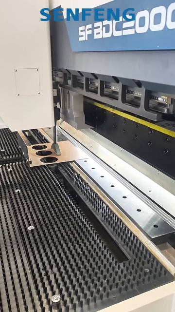 BDC2000 | Гибка раковины посудомоечной машины смотреть онлайн