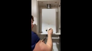 Газовая колонка Аридея нагревается. Как разобрать газ