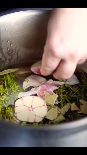 Утиные ножки конфи, как в ресторане! #утка🦆 смотреть онлайн