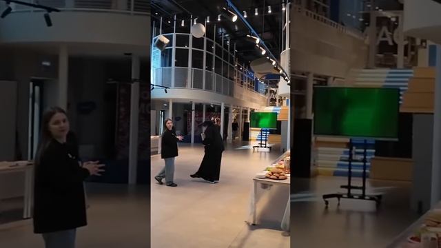 Ноябрьск, арт-резиденция Миксер, форум Территория смотреть онлайн