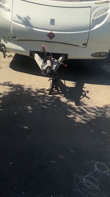 ЗАЧЕМ ПЫЛЕСОСИТЬ АСФАЛЬТ? 😁 / DAR Production #ютубдлябизнеса смотреть онлайн