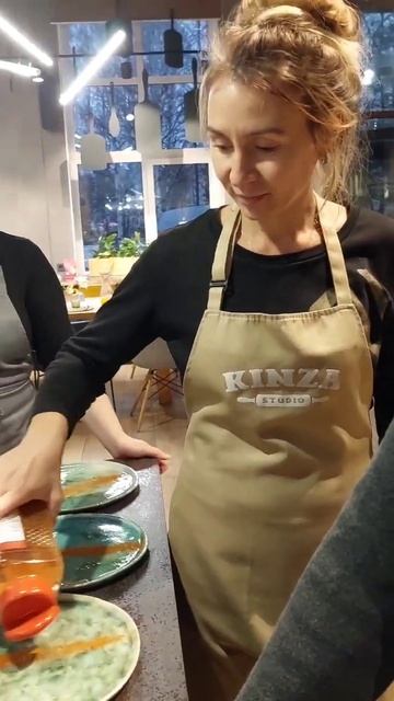 1 идея, 2 сообщения, 3 блюда, 8 новых друзей и масса теплы? смотреть онлайн