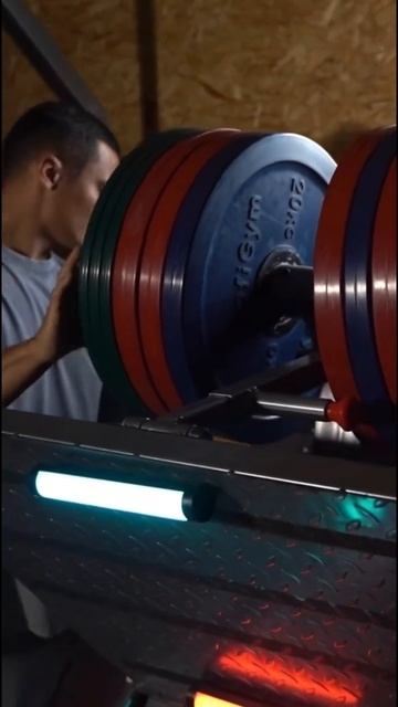 Максимальный жим ногами смотреть онлайн