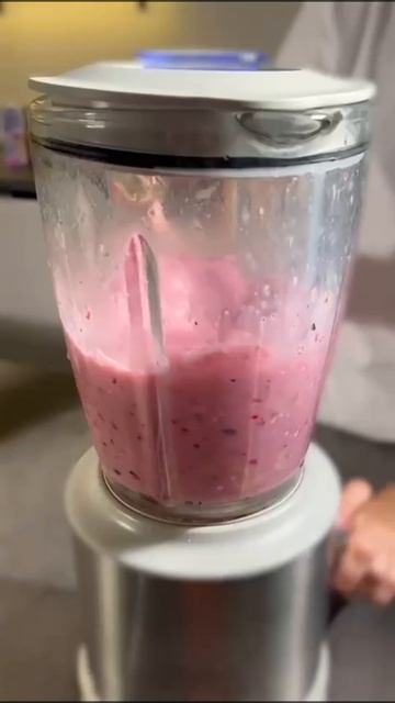 Вкусный смузи с VEGA NATURA 🤍💚 смотреть онлайн