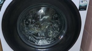 Hisense WF3S6021BW: АВТОМАТИЧЕСКАЯ 40°; 600 об/мин- начало стирки.