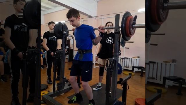 75 кг.Собственный вес 54 кг. смотреть онлайн