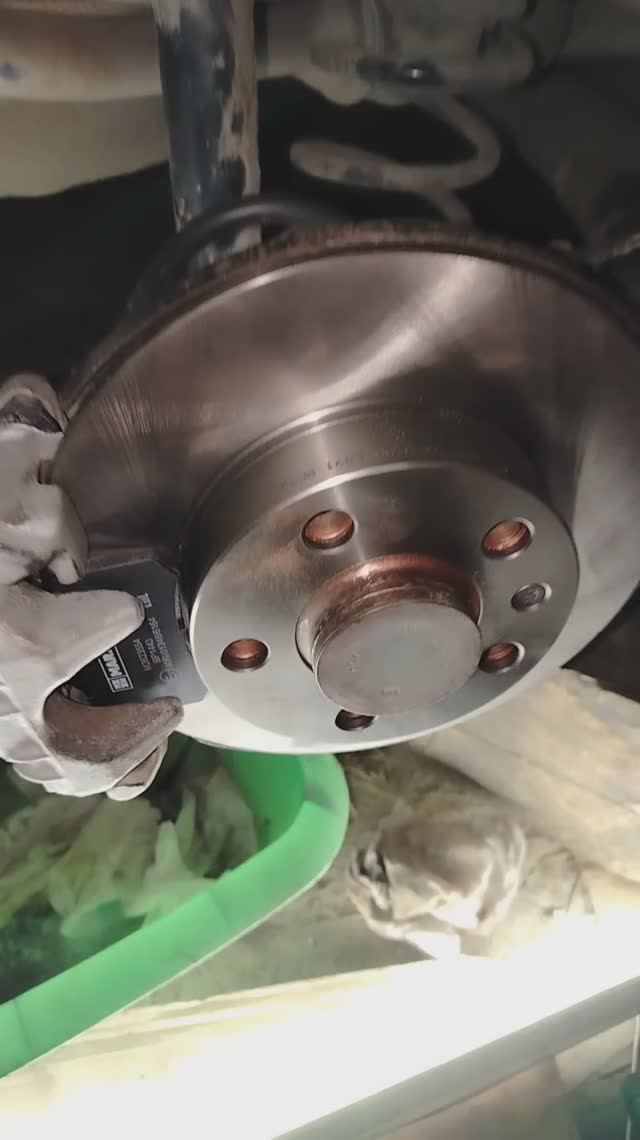 новые диски задние и колодки поло смотреть онлайн