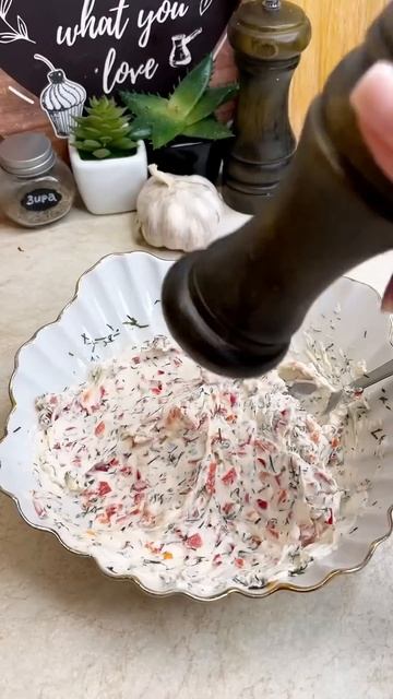 Необычный вариант запечённой куриной грудки в беконе смотреть онлайн