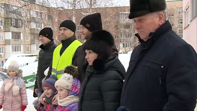 В Губкине прошла акция, напомнившая водителям о правилах перевозки детей смотреть онлайн