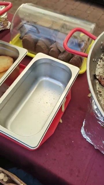 Жареные колбаски и грибы на фестивале...🥘🥘🥘🍗🍗🍗 В смотреть онлайн