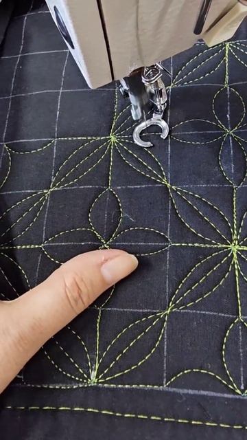 Ручная вышивка на швейной машинке #швейнаямашина #руч?