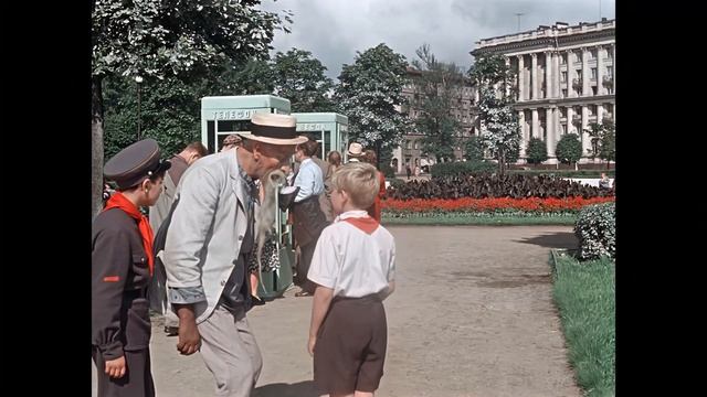 Старик Хоттабыч (1956 г.) смотреть онлайн
