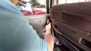 Как снять задние дверные карты HONDA STEPWGN RP