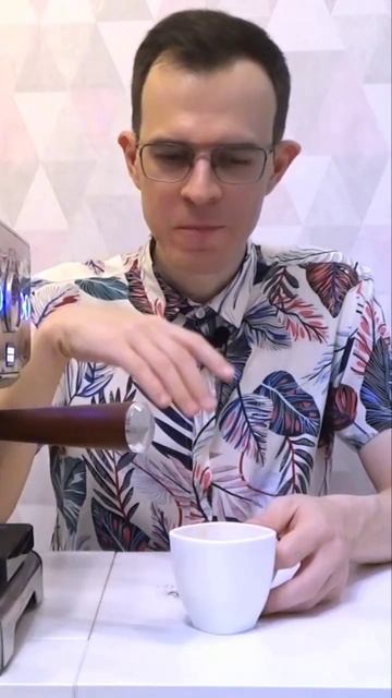 Уникальный Кофейный Эксперимент в Кофемашине от Choose ч смотреть онлайн