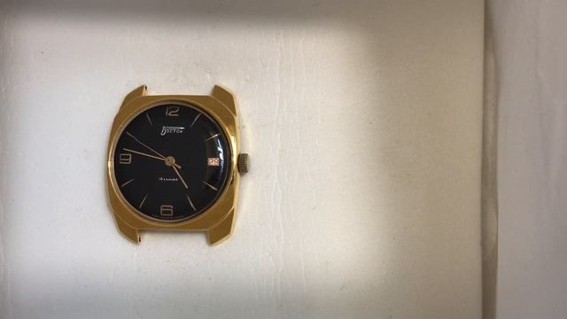 Мужские наручные часы Восток 18 камней СССР 2214 позолоч?