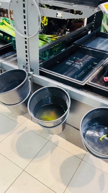 Где цветы?🌺 Вечером 8 марта. Германия. смотреть онлайн