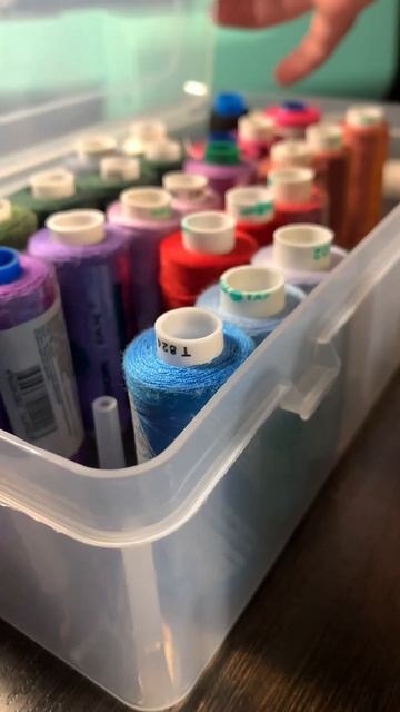 Город засыпает и просыпается швейная мафия 🪡 смотреть онлайн