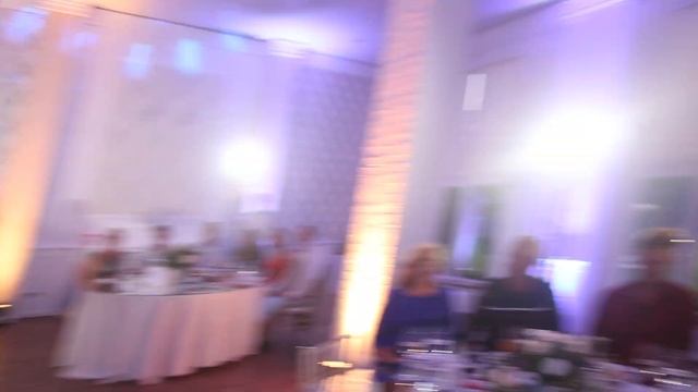 САМЫЙ СМЕШНОЙ ВЕДУЩИЙ ФРАГМЕНТ НА СВАДЬБЕ СМОТРЕТЬ смотреть онлайн