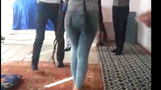 БУ КИЗНИ ШАРМАНДА ВИДИОСИ ТАРКАЛИБ КЕТДИ смотреть онлайн