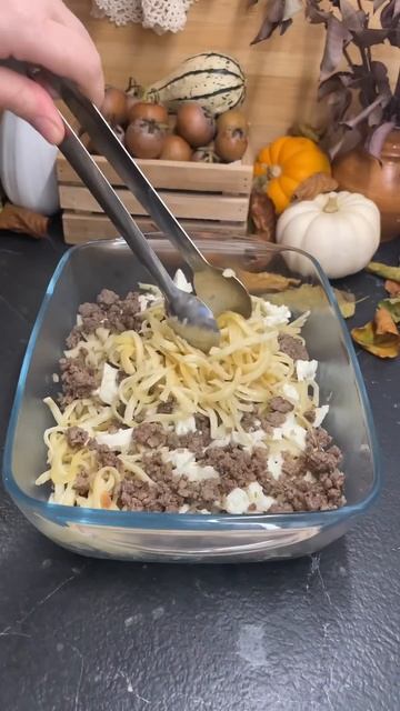 Spaghettis / лапша с мясо и сыром в духовке #food #flavorfuleats #shortvid смотреть онлайн