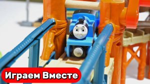 Поезда мультики 🚂 Томас и друзья строят город 🚂 Играем с деревянной железной дорогой для детей