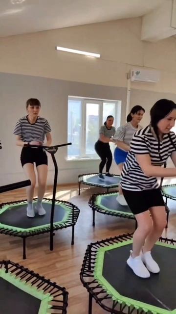 Обучение от Владимира Тихнева 🤩 #jumping #sports #motivation #shortsvi смотреть онлайн