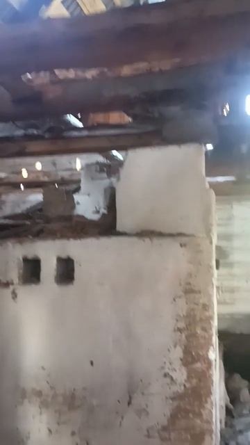 Раньше жили люди, теперь не чего нет, заброшенный дом смотреть онлайн