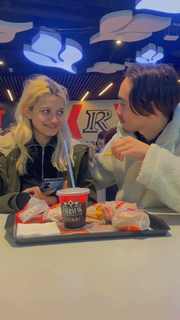 lifehack как бесплатно поесть Бургер Кинг смотреть онлайн