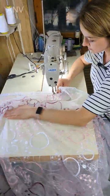 Шьем органзу с вышивкой #шьемсами #sewing #diy смотреть онлайн