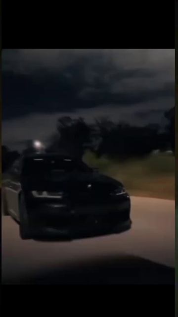 Всего лишь три буквы есть у этой машины BMW смотреть онлайн