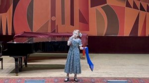 «Синий платочек» 
слова Я. Галицкий, М. Максимов, муз. Е. Петерсбурский.