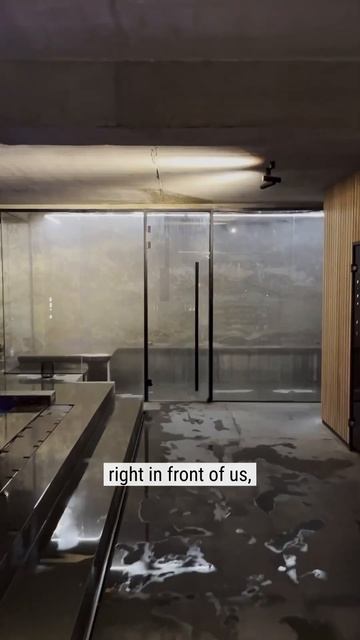 #shorts POV 13: Откройте для себя бассейн отеля Warszawa #архитек смотреть онлайн