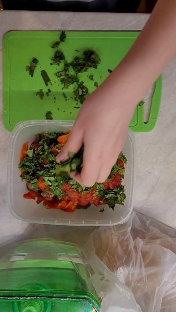 Салат из печеных овощей🫑🍅🍆🥗 #салат #овощи #полезно смотреть онлайн