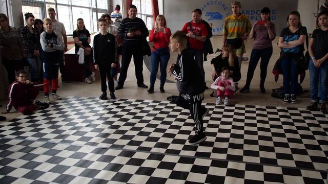 kids 1x1 финал bboy Kagor vs Power Jet - Брейк на волне 2019 смотреть онлайн