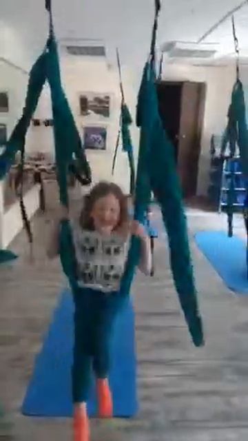 Fly Yoga для детей в Studio BERKANA.
