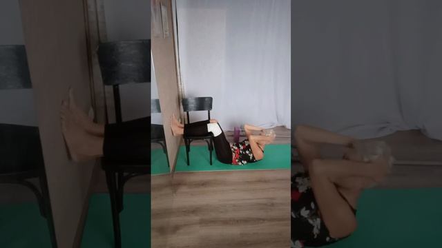 Сломалась нога Что делать.Лежать или все же делать до? смотреть онлайн