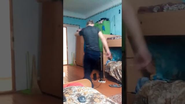 смотри приколы в общаге 03 смотреть онлайн