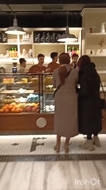 И у жизни есть вкус… Вкус запашистого кофе и сдобы… смотреть онлайн