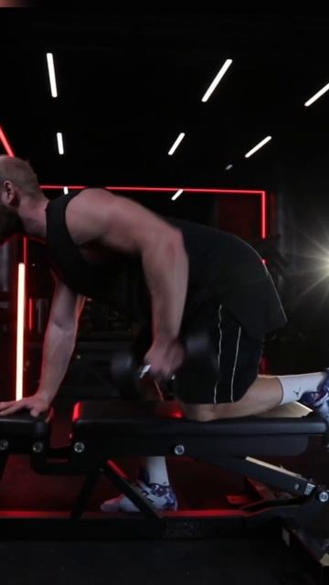 One arm dumbbell raw | Тяга гантели одной рукой на скамье смотреть онлайн