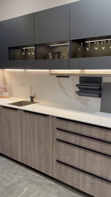 Продаем кухню с трендовым сочетанием фасадов. Обзор htt смотреть онлайн