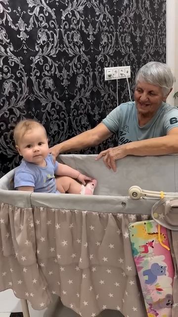 Спасибо, родная, за то, что ты есть у нас❤️ #семья#люби? смотреть онлайн