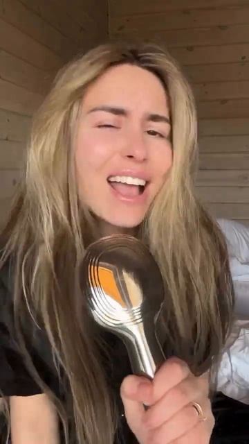 Выпадают волосы? Решение - массажер для роста волос ATAMA смотреть онлайн