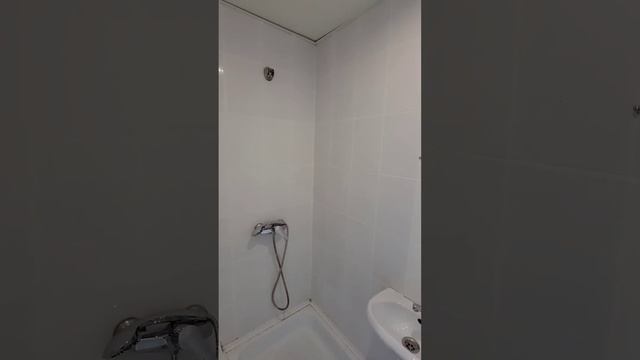 Мини-квартира в Сочи за 3,8 млн в СТАРОМ фонде! Недвижим? смотреть онлайн