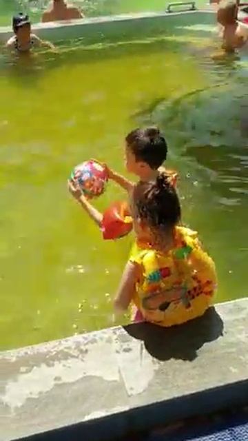 Горячий бассейн смотреть онлайн