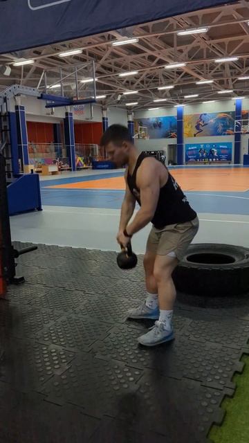 Взятие гири в сед #fitness #спорт #crosfit #sports #гири #гиревойсп смотреть онлайн