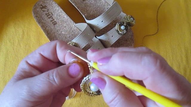 Вязаное украшение для обуви и расширение подъема смотреть онлайн